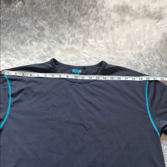 La Vie En Rose Gym Short Sleeve Tee - Picture 5 of 6